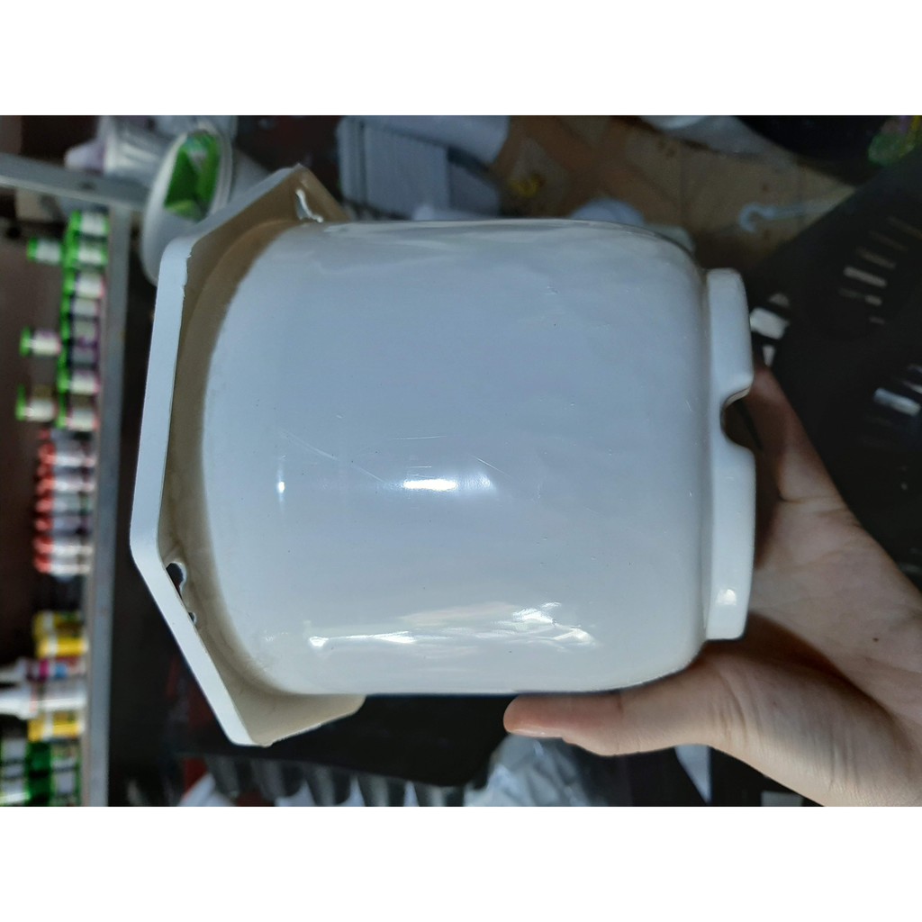 Chậu treo nhựa nhiều màu