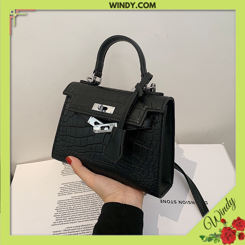 Túi Xách Nữ Đeo Chéo HM Da Rắn Mini Size 20 Tặng Kèm Khăn WD856