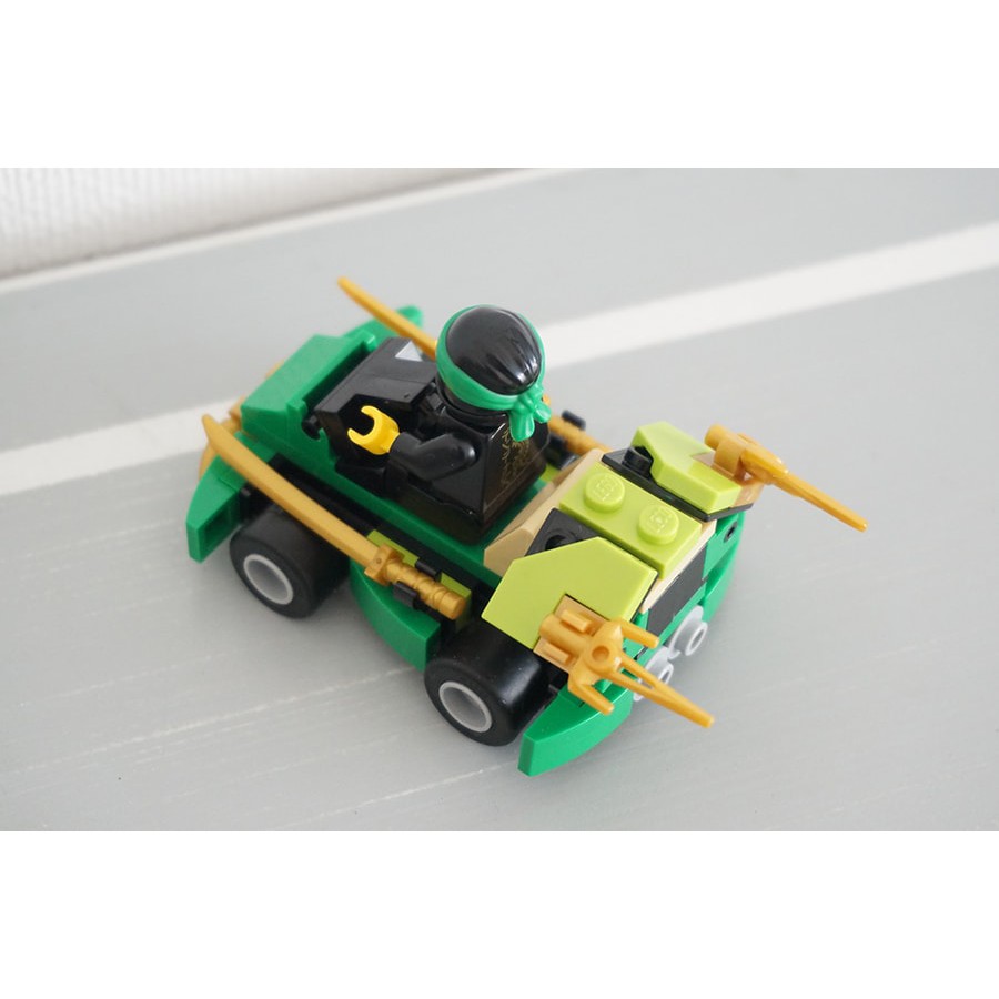 LEGO CHÍNH HÃNG - XE CHIẾN ĐẤU CỦA LLOYD - MÃ SP 30532