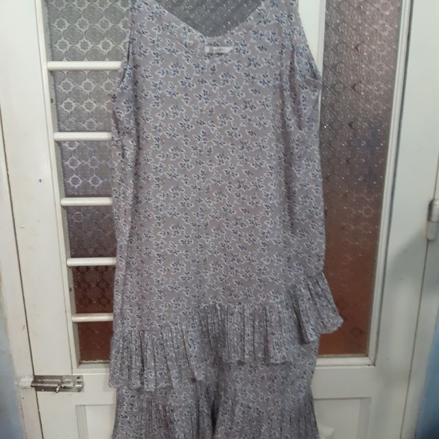 Váy xếp ly