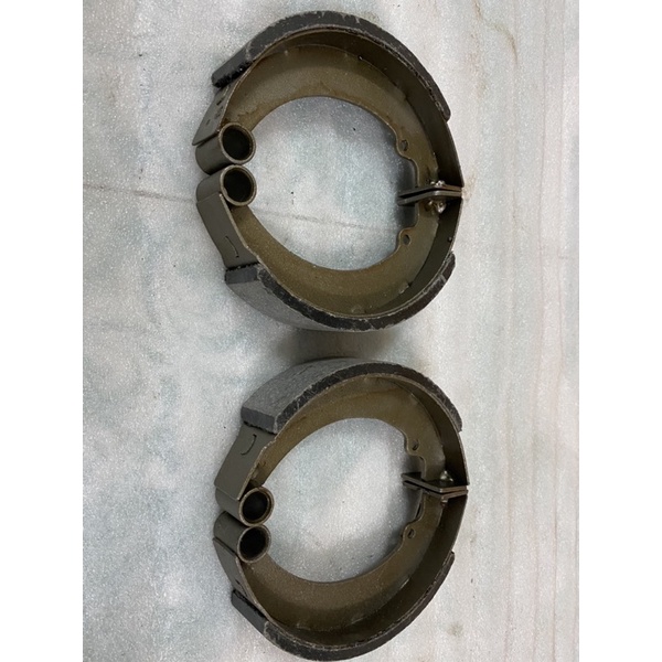 Bộ má phanh,bố thắng 14,5cm, 4 chiếc loại đường kính 14,5cm dùng lắp ráp thay thế cho cầu sau xe 3 bánh,4 bánh
