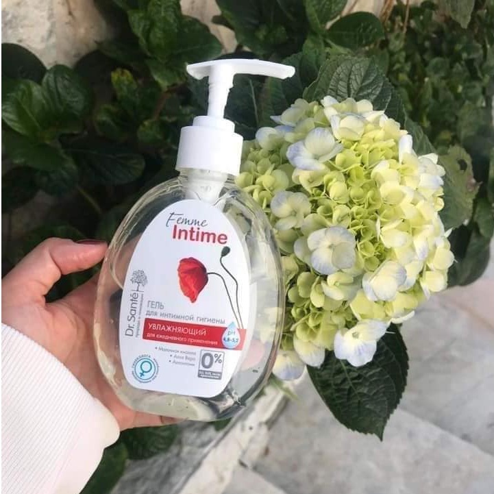 Dung Dịch Vệ Sinh Phụ Nữ Dưỡng Ẩm Femme Intime Dr.Sante (230ml)