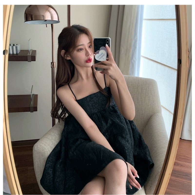 [SẴN-Tiktoker kimchung]Đầm babydoll 2 dây gấm hoạ tiết hoa nổi hot trend Tiktok SAM SAM BOUTIQUE | BigBuy360 - bigbuy360.vn