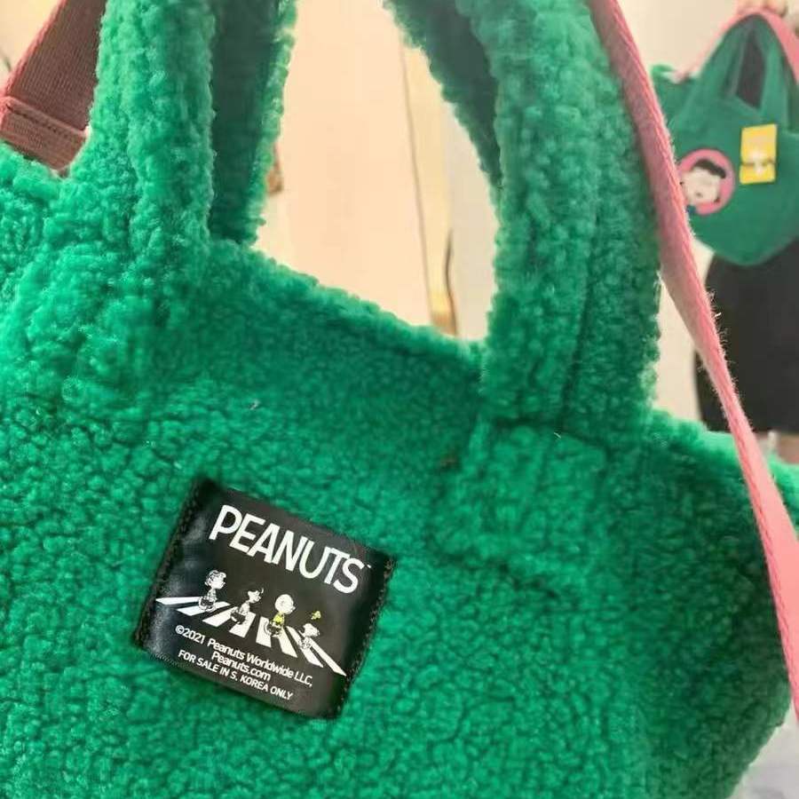 Túi Xách Đeo Vai Phủ Bông Thời Trang Đáng Yêu Dành Cho Nữ