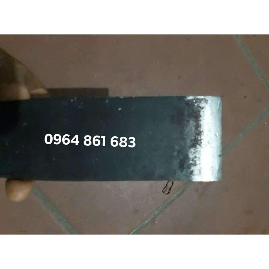 Thuổng đào đất, bấng cây lưỡi thẳng làm bằng thép nhíp ô tô xịn