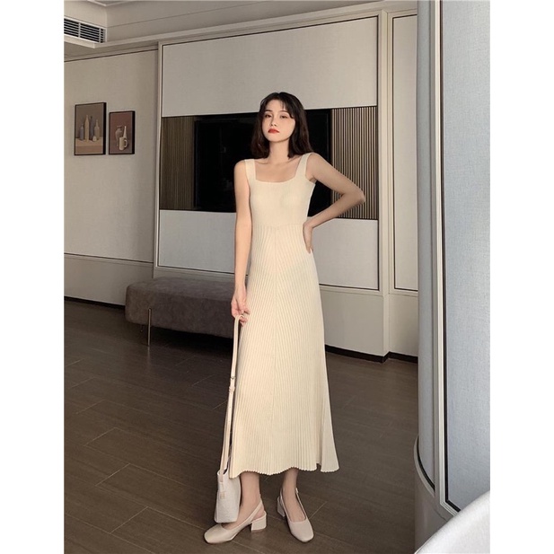 Váy len đầm len hai dây cổ vuông dáng dài tiểu thư