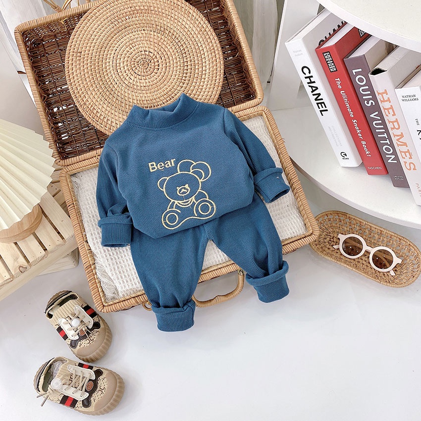 Bộ Quần Áo Dài Tay Thu Đông In Hình Gấu Bear Cổ 3 Phân Vải Len Tăm Nhung Dễ Thương Cho Bé Từ 7 - 14kg Mã DT34