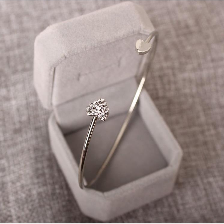 Vòng tay hở mặt trái tim đính đá xinh xắn cho nữ