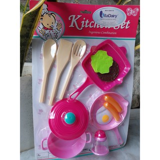 Bộ đồ chơi 12 chi tiết