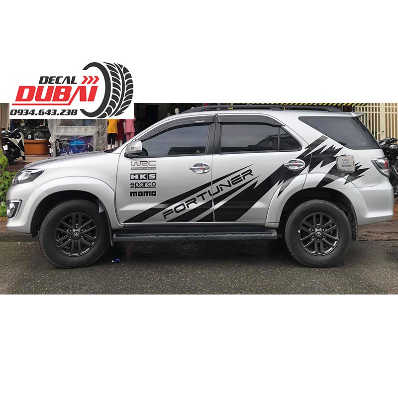 Tem Dán Xe Fortuner Thể Thao