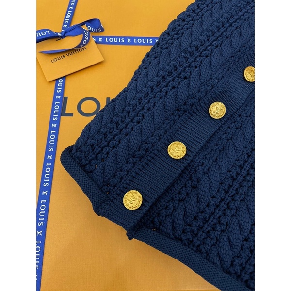 Áo cardigan len thừng dáng ngắn cổ tròn khuy ánh kim thương hiệu Louis Vuitton LV cao cấp