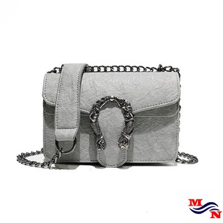 Túi đeo chéo đầu rồng thời trang bo15