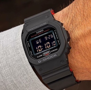 Đồng Hồ Nam Casio G-Shock DW-5600HR-1DR