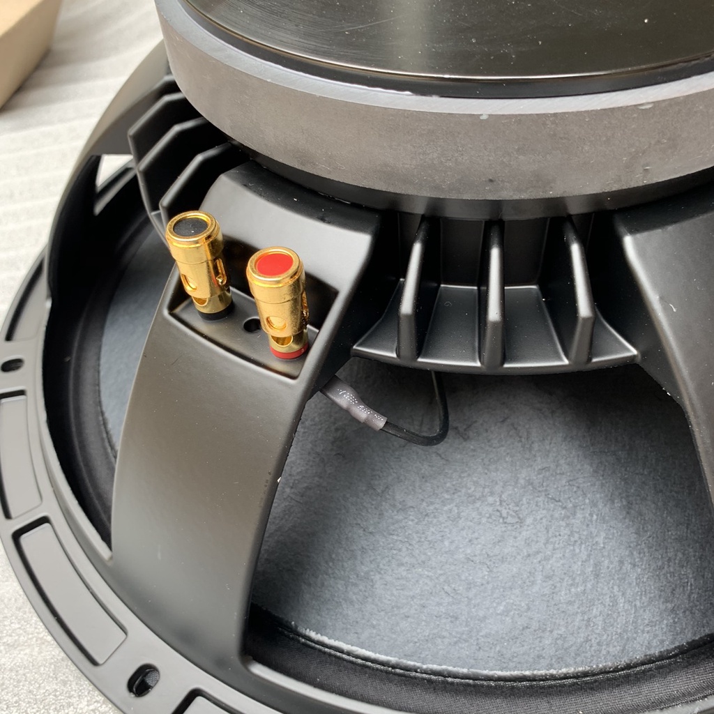 1 LOA BASS 40 BM TỪ 190 COIL 76 NHẬP KHẨU CAO CẤP - MÀNG SƠN CHỐNG NƯỚC - GIÁ 1 CHIẾC