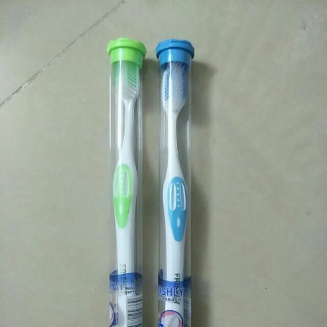 Combo 10 bàn chải đánh răng thái lan