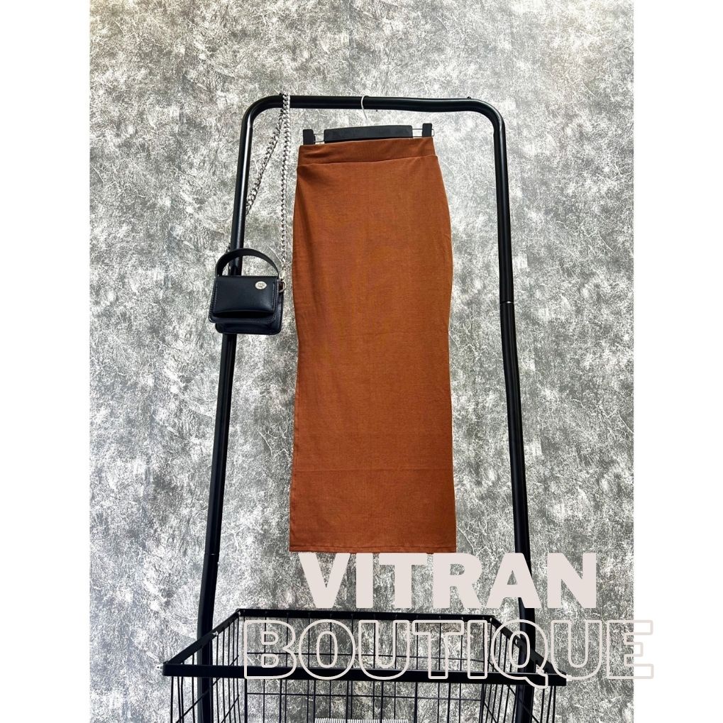 Chân váy xẻ sườn bozip