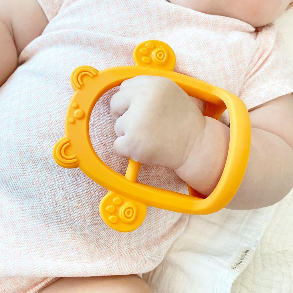 Gặm nướu Bebepick silicone cao cấp nội địa Hàn - có hộp đựng