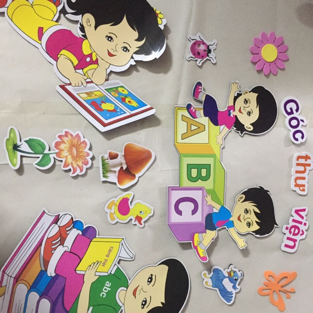 Compo tranh góc dập ghim đánh vần phong bì.....