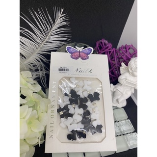 Charm Nơ 2 màu đen trắng
