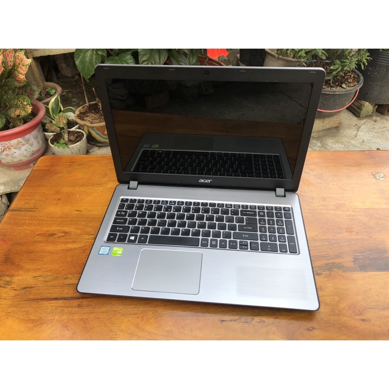 Laptop Acer Aspire F5 573G (i5 7200U/4GB/SSD M.2 120GB, 500GB/2GB 940MX)