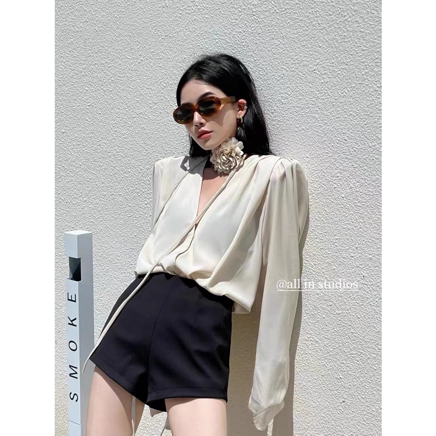 Áo Sơ Mi Cổ Chữ V Tay Phồng Cột Dây Họa Tiết Hoa Hồng Bằng Vải Satin Thời Trang Mùa Thu Hàng Mới Dành Cho Bạn Nữ