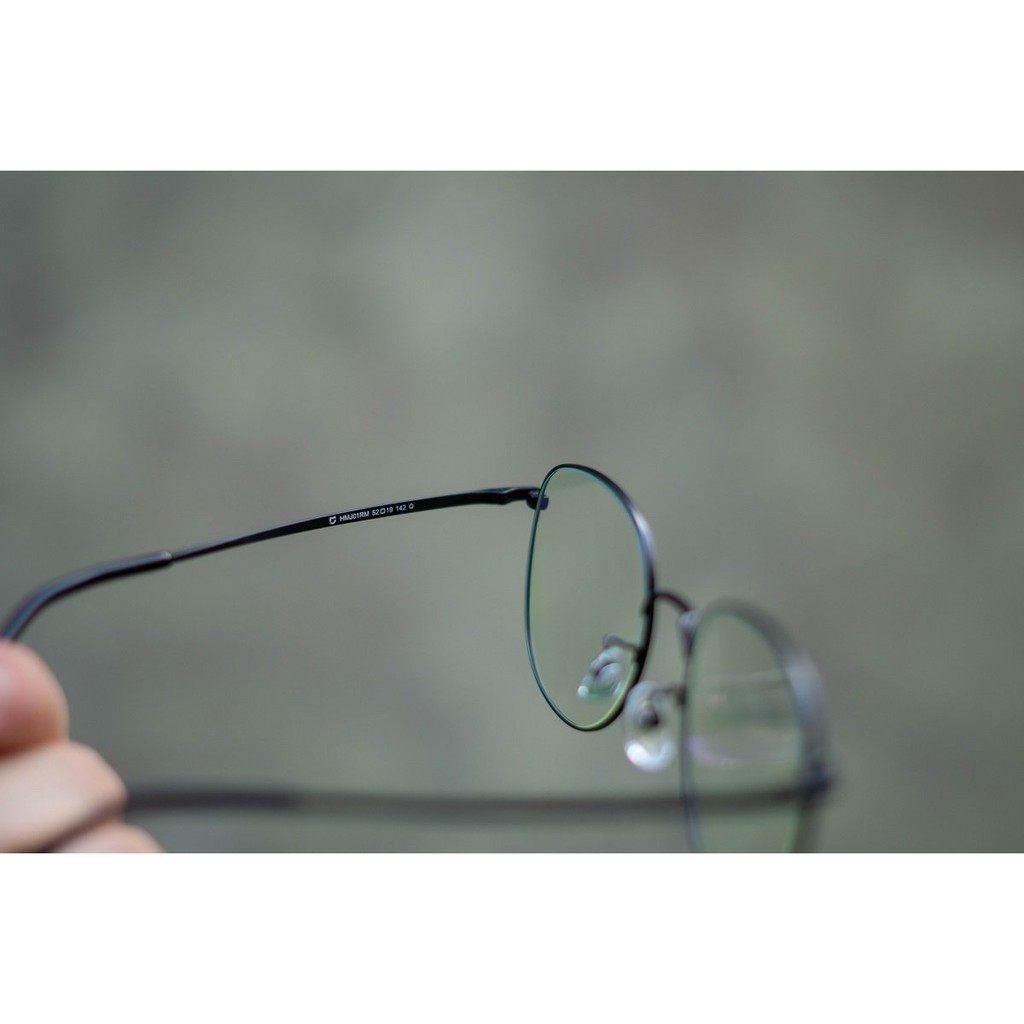 Kính không độ chống ánh sáng xanh XM gọng Titan siêu nhẹ HMJ01RM