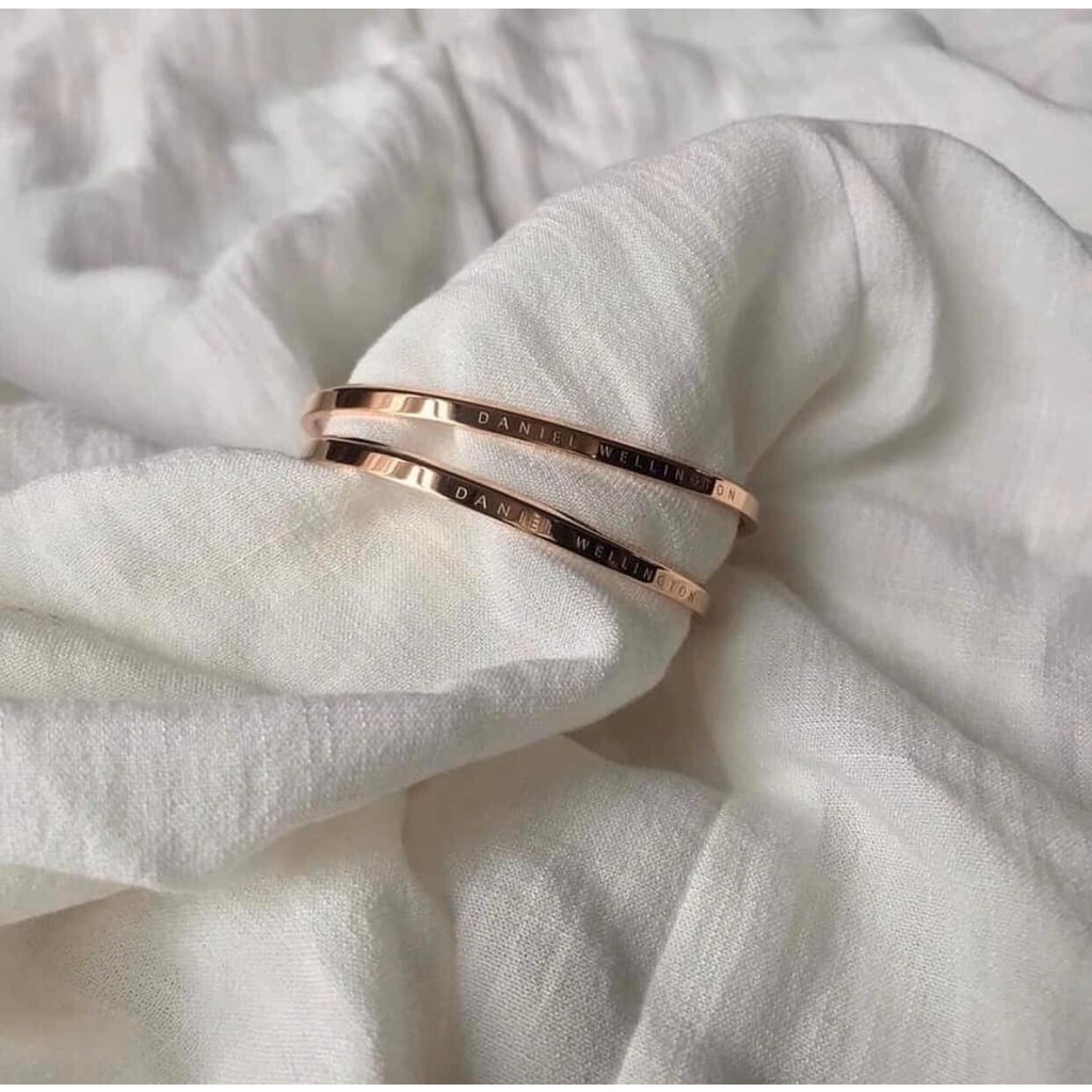 Vòng tay nam nữ DW Cuff khắc tên, lắc tay đôi quà tặng Daniel Wellington fullbox thời trang unisex thép không gỉ Titan