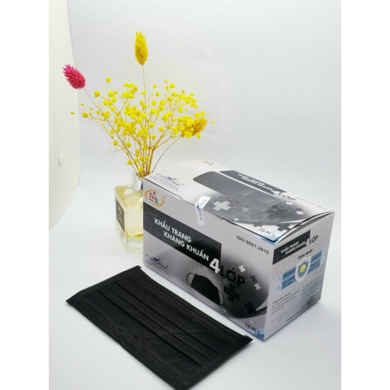 Khẩu trang y tế 4 lớp kháng khuẩn Famapro 4U hộp 50 cái