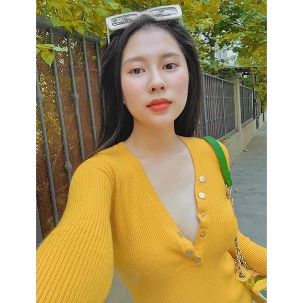 Áo len dài tay cổ cúc