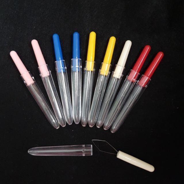 Dụng cụ xỏ chỉ may