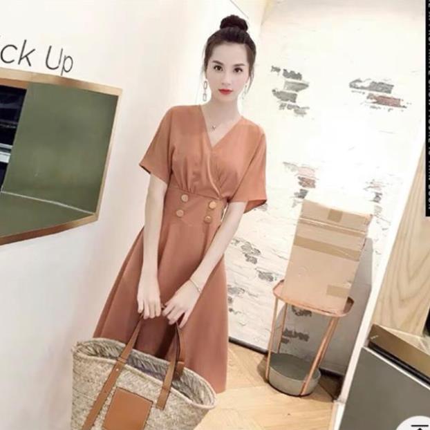 X2 váy nude dự tiệc công sở đi làm đi chơi thanh lịch Đầm kem 4 nút dáng xòe tay lỡ cổ v