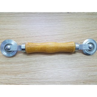 Lăn gioăng cao su cửa nhôm cán gỗ