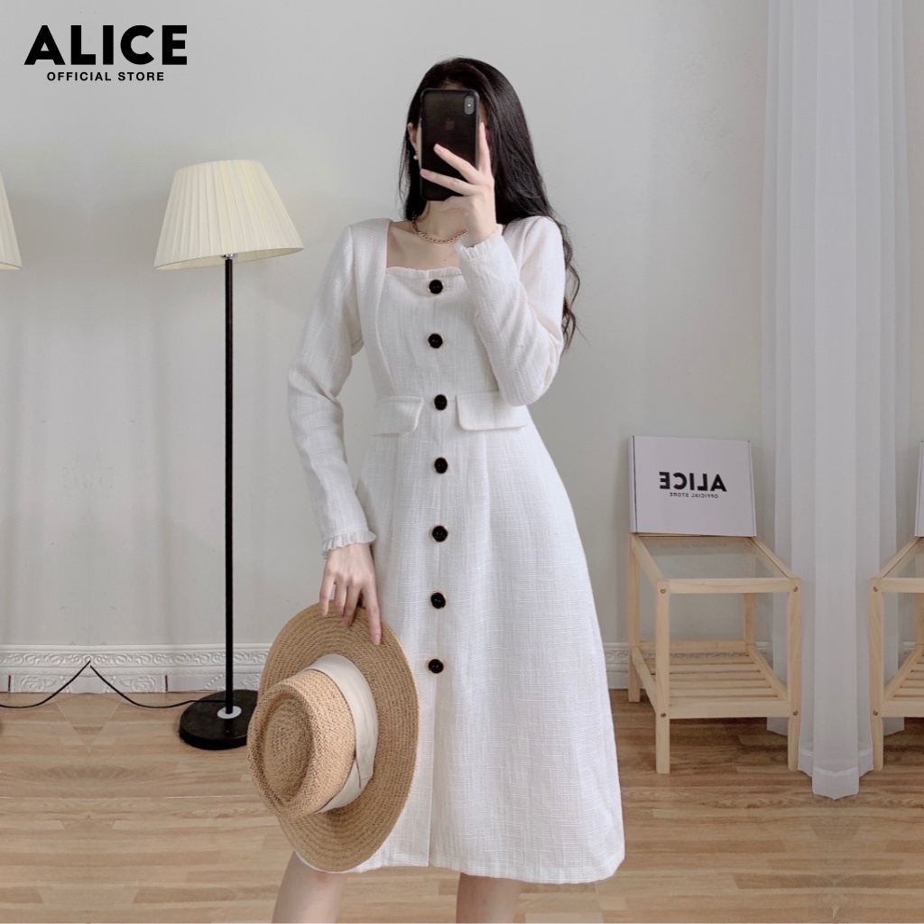 Váy Trắng Cổ Vuông Dài Tay ALICE Chất Vải Dạ Text Cao Cấp Lót Lụa Thiết Kế Dáng Xòe Phối Bèo Thân Váy V729 | BigBuy360 - bigbuy360.vn