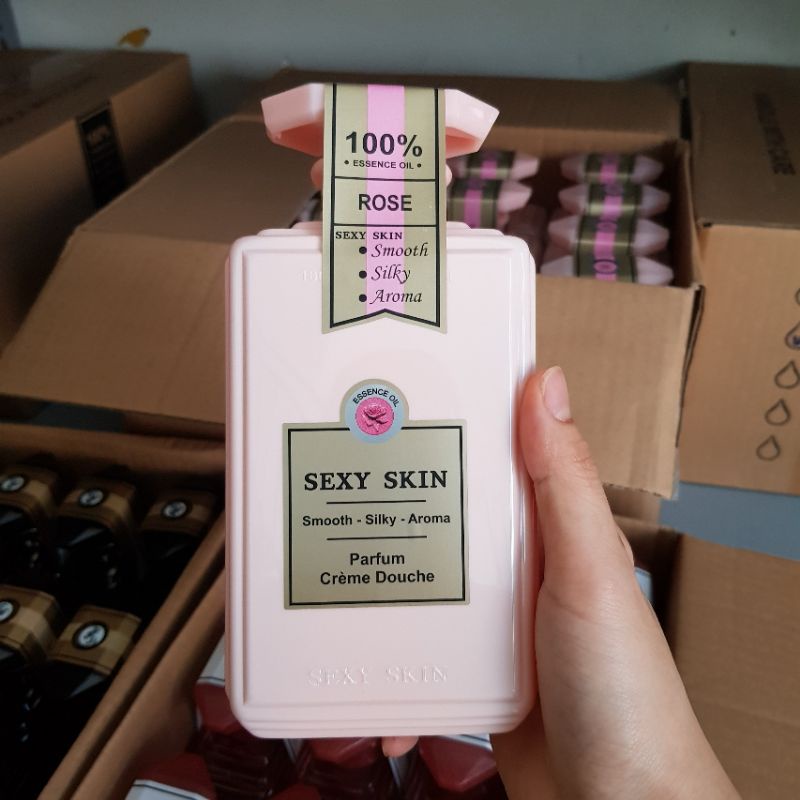 Sữa tắm dưỡng ẩm mịn da lưu hương nước hoa Sexy Skin 600ml của Pháp