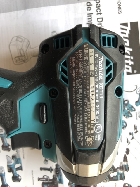 MAKITA XDT13 - Máy bắt vít không than 18V - Thân máy