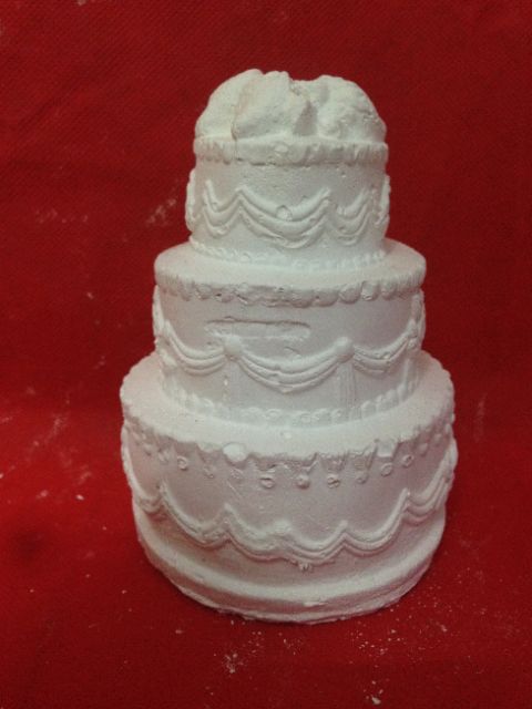 Tượng tô màu cao:15 cm giá5000