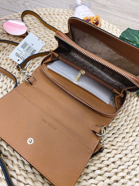 TÚI CLUTCH MICHAEL KORS MINI NẮP GẬP