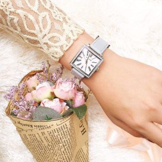 Đồng hồ nữ ANNE KLEIN AK/2939SVLG