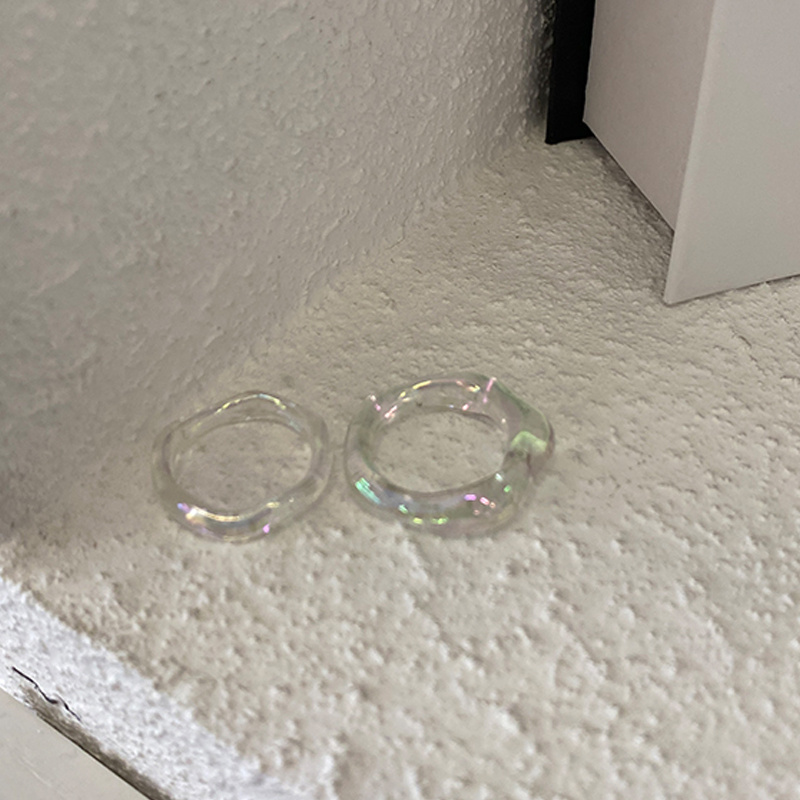 Nhẫn resin màu cực quang nữ tính xinh xắn
