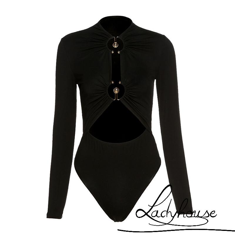 Bộ Áo Liền Quần Tay Dài Khoét Lỗ Màu Đen Kèm Vòng Kim Loại Thời Trang Xuân Thu Cho Nữ