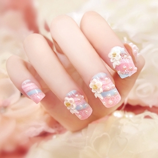 Set 24 móng giả GUCCI và keo dùng trang trí móng nghệ thuật