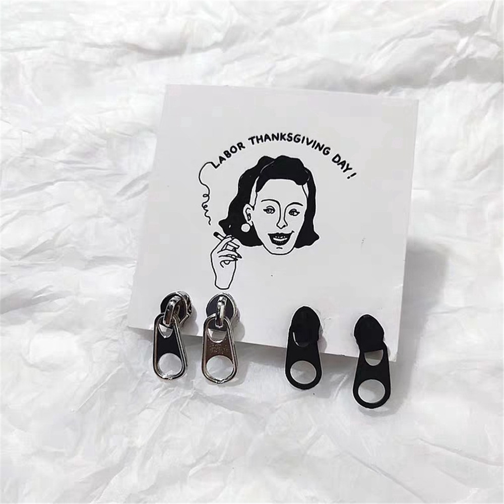 Khuyên Tai Hình Kéo Đầu Kéo Cá Tính