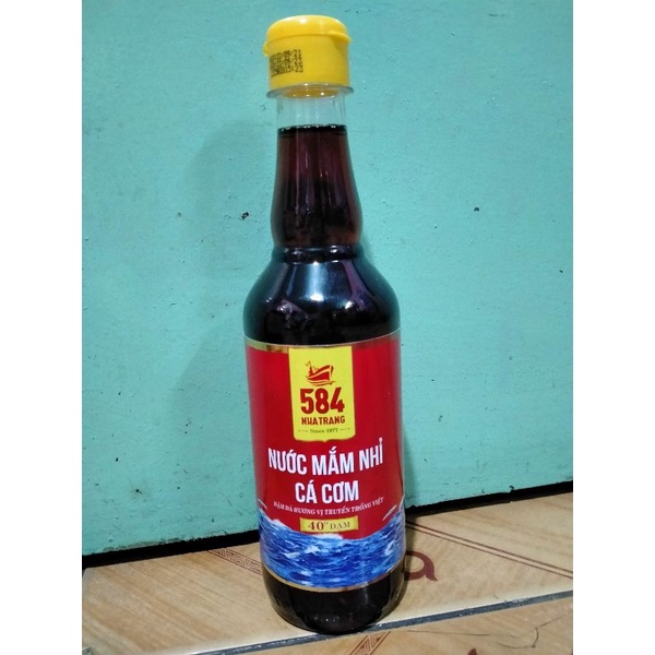 Nước mắm Nha Trang 584 40° đạm - chai nhựa 500ml