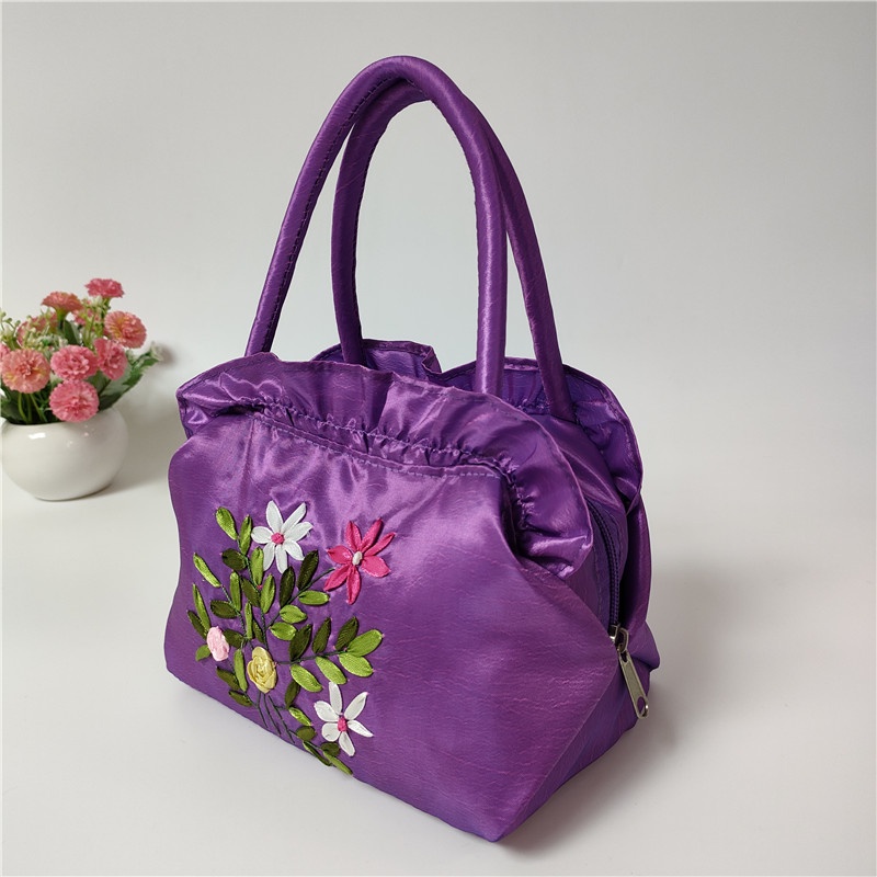 Túi Xách Tay  Lụa Thêu Hoa Phong Cách Cổ Điển 2N017-2 Ngân shop