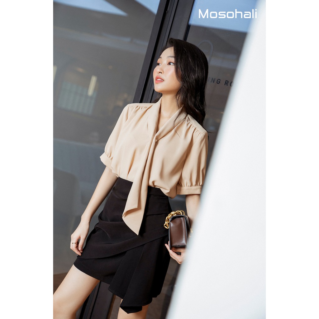 [HÀNG CÓ SẴN] Sơ mi cộc tay khuy cài ngọc Irene + Chân váy nhún vạt Helen thiết kế mosohali | BigBuy360 - bigbuy360.vn