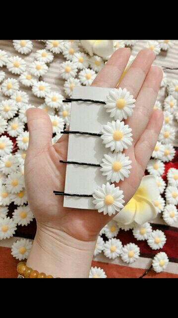 Kẹp tóc hoa cúc