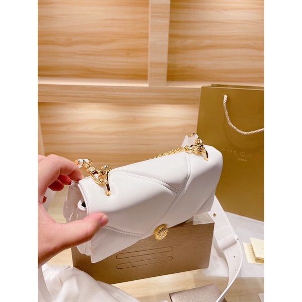Túi xách Bvlgári chất da bò sz 22 hàng order trung