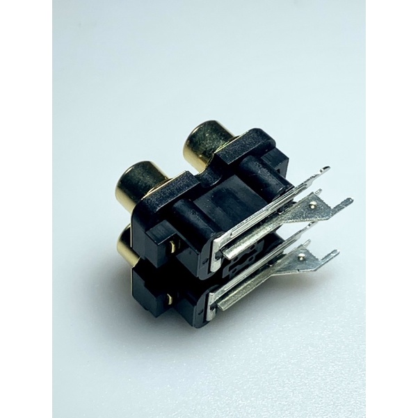 Jack av 2 lỗ và 4 lỗ DENON rca japan sản phẩm được làm từ vật niệu cao cấp như đồng nguyên chất mạ vàng 18k tiếp súc tôt
