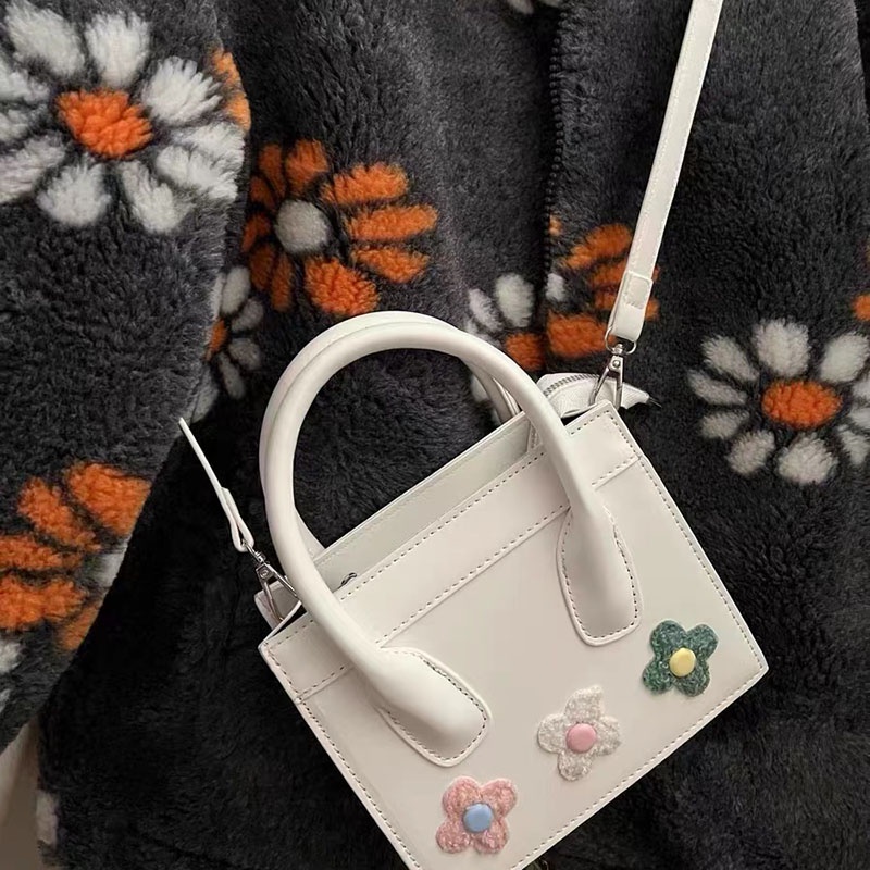 Túi Đeo Vai Nhỏ Gọn Họa Tiết Hoa Dễ Thương Thời Trang Cho Nữ 2022