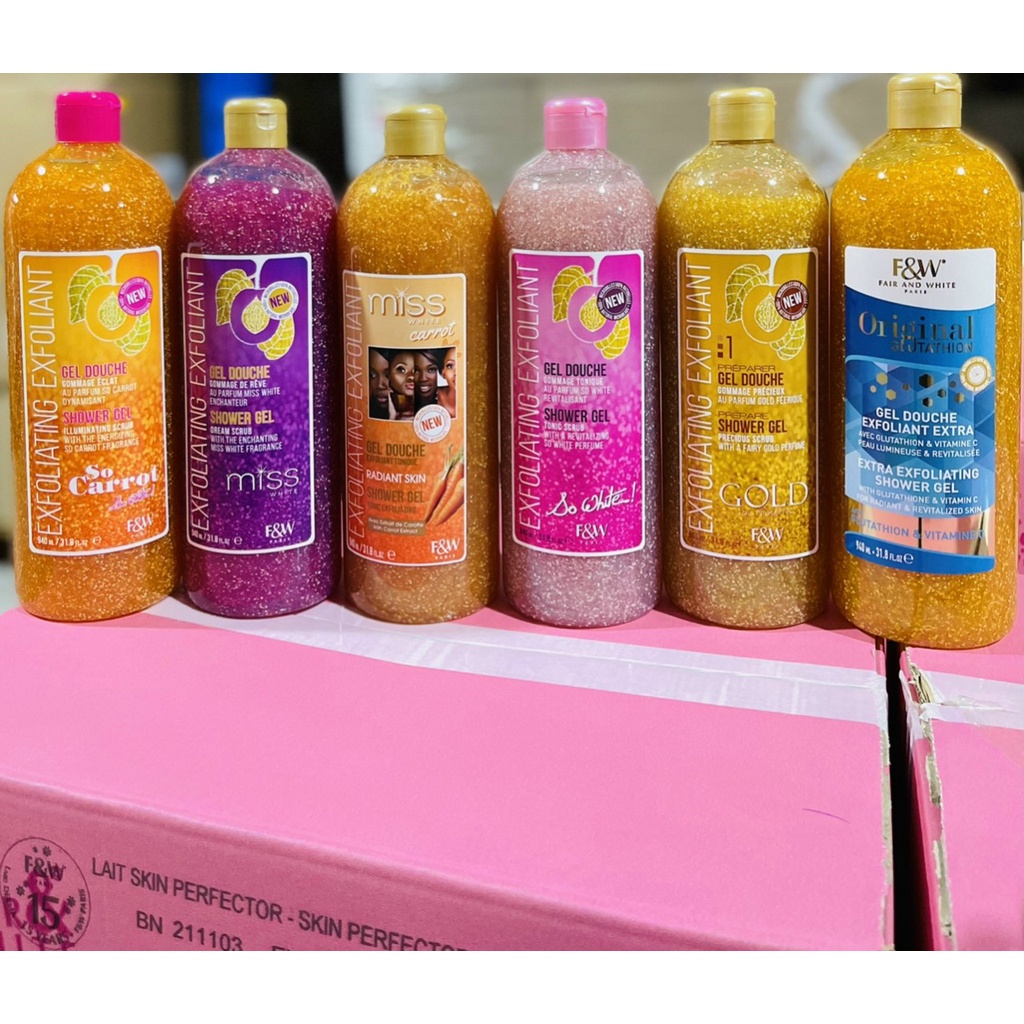 Sữa tắm có hạt tẩy da chết toàn thân FAIR AND WHITE 940ml